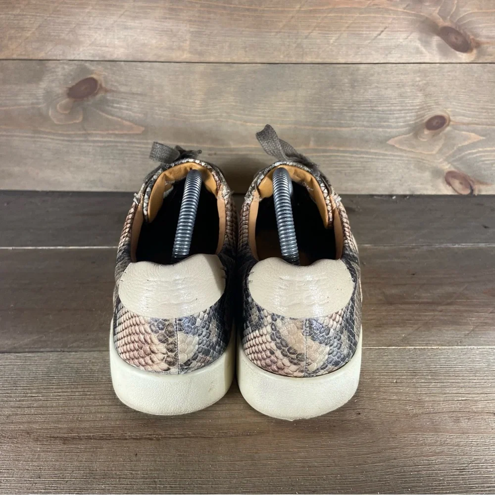Frye and co hallie Womens size 9 shoes brown leather low top comfort sneakers